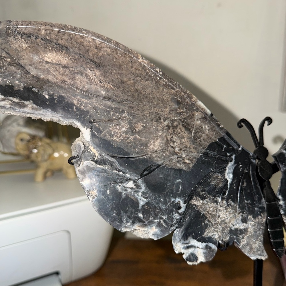 Sphalerite wings - Picture 6 of 8